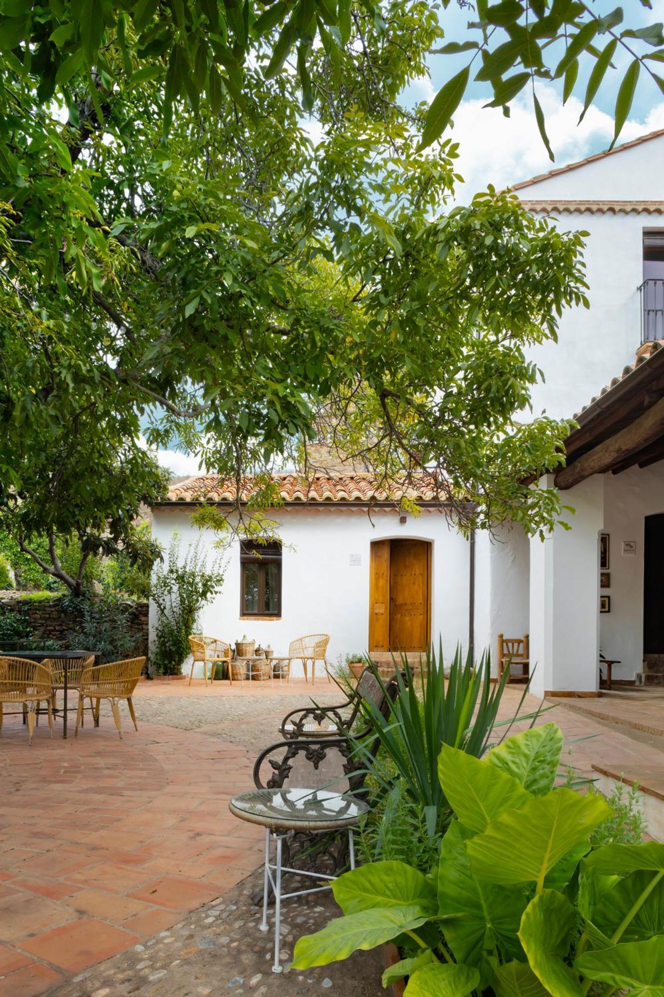 Apartamentos Turisticos El Patio Del Nogal Гвадалупе Экстерьер фото